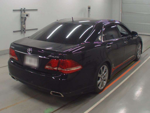 2008 Toyota Crown GRS204[1]