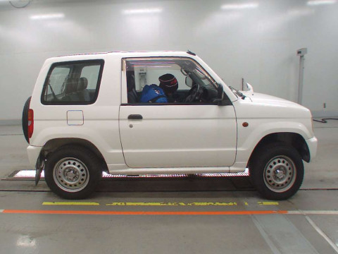 2000 Mitsubishi Pajero Mini H58A[2]