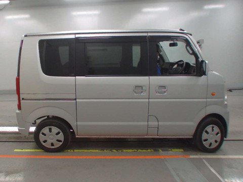 2011 Suzuki Every Wagon DA64W[2]