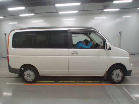 2001 Honda Step WGN RF3[2]