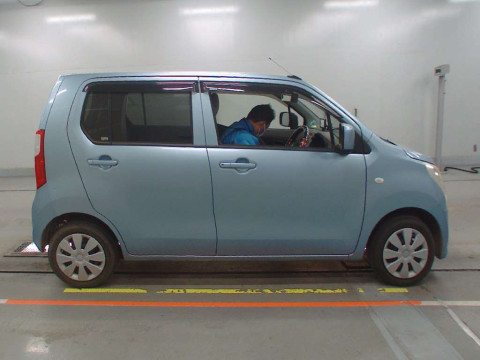 2013 Suzuki Wagon R MH34S[2]