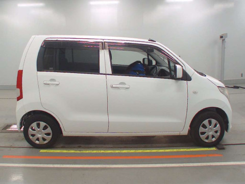 2013 Suzuki Wagon R MH23S[2]