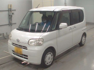 2012 Daihatsu Tanto