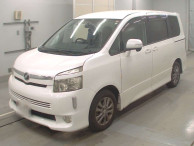 2008 Toyota Voxy