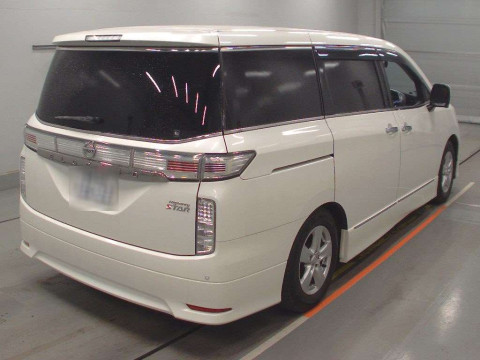 2014 Nissan Elgrand TE52[1]