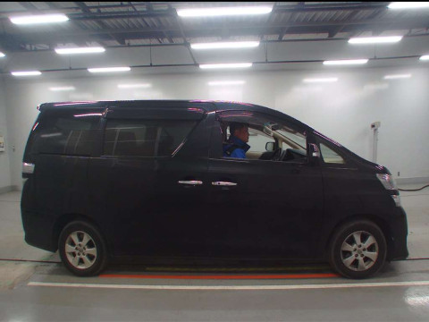 2014 Toyota Vellfire ANH25W[2]