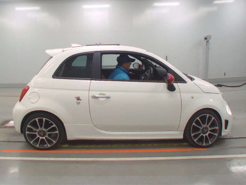 2020 Abarth Abarth 595 31214T[2]