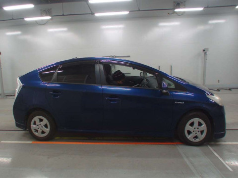 2009 Toyota Prius ZVW30[2]