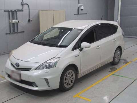 2012 Toyota Prius alpha ZVW41W[0]