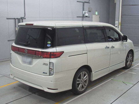 2010 Nissan Elgrand TE52[1]