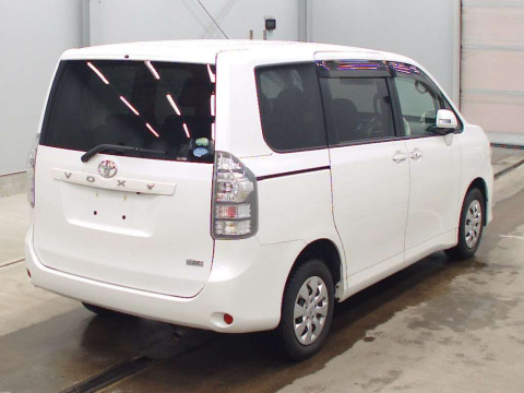 2012 Toyota Voxy ZRR75G[1]