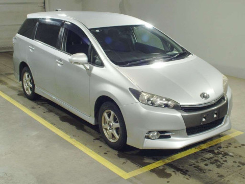 2013 Toyota Wish ZGE25W[2]