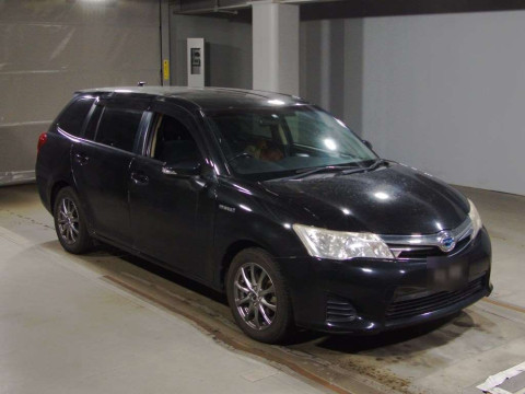 2014 Toyota Corolla Fielder NKE165G[2]