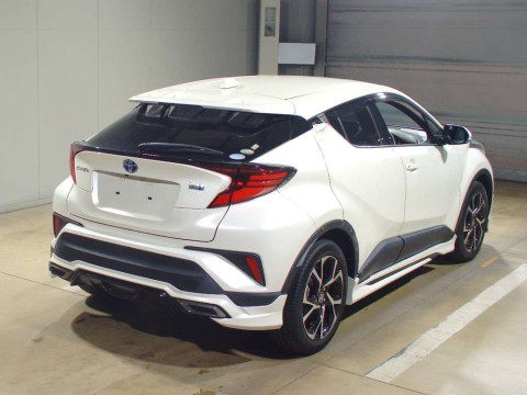 2021 Toyota C-HR ZYX11[1]