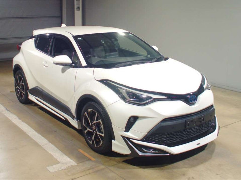 2021 Toyota C-HR ZYX11[2]