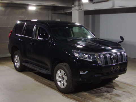 2018 Toyota Land Cruiser Prado TRJ150W[2]