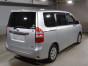 2010 Toyota Noah