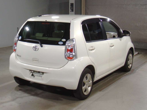 2010 Toyota Passo KGC30[1]