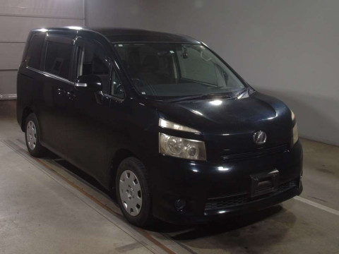 2007 Toyota Voxy ZRR70G[2]