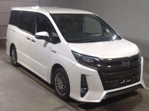 2017 Toyota Noah ZWR80W[2]