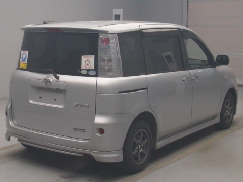 2005 Toyota Sienta NCP81G[1]