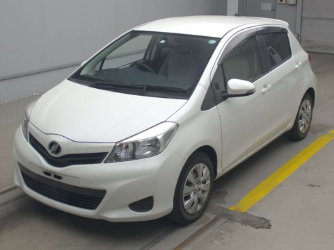 2014 Toyota Vitz NSP130[0]