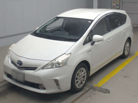 2013 Toyota Prius alpha ZVW41W[0]