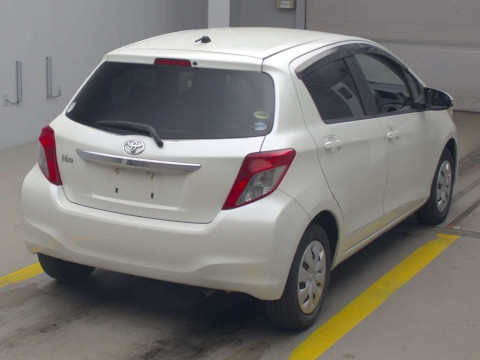 2012 Toyota Vitz NSP130[1]