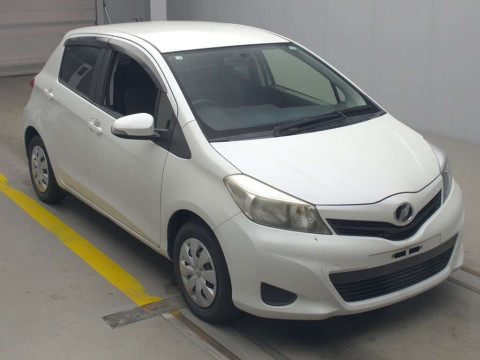 2012 Toyota Vitz NSP130[2]