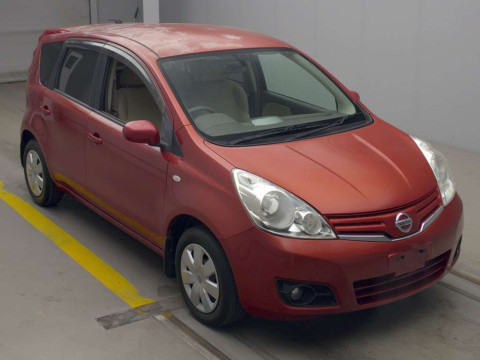 2010 Nissan Note E11[2]