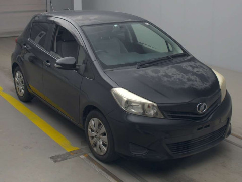 2012 Toyota Vitz NSP130[2]