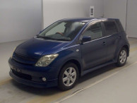 2005 Toyota IST