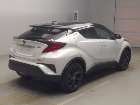 2022 Toyota C-HR ZYX11[1]