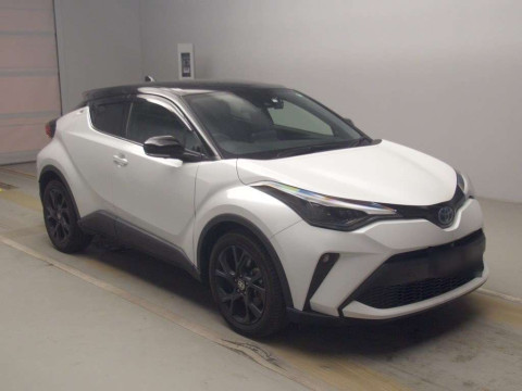 2022 Toyota C-HR ZYX11[2]