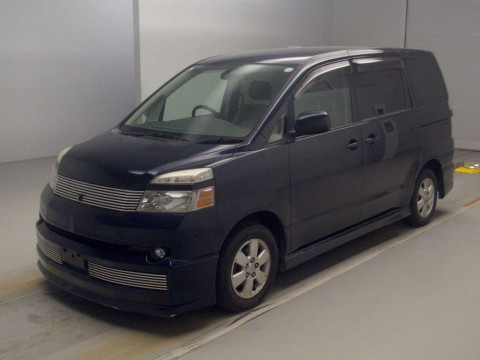 2005 Toyota Voxy AZR60G[0]