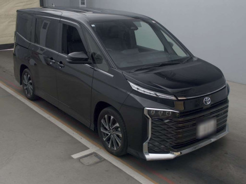 2023 Toyota Voxy ZWR90W[2]