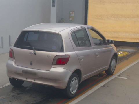 2000 Toyota Vitz SCP10[1]