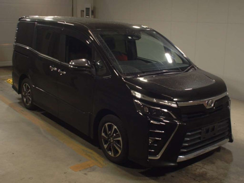 2018 Toyota Voxy ZRR80W[2]