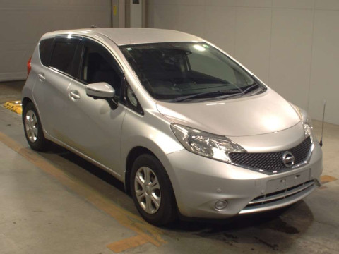 2015 Nissan Note E12[2]