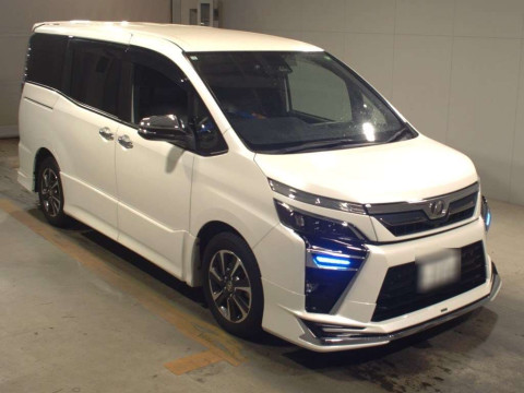 2019 Toyota Voxy ZRR80W[2]