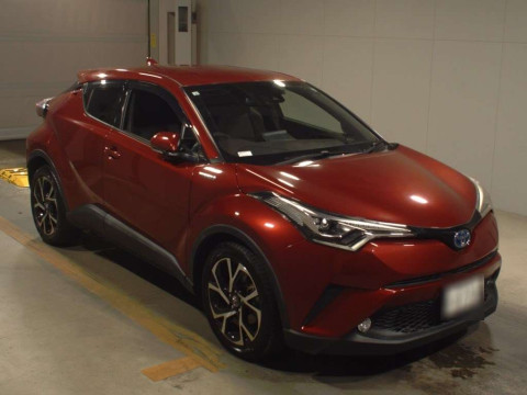 2017 Toyota C-HR ZYX10[2]