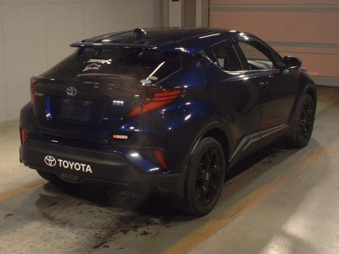 2021 Toyota C-HR ZYX11[1]