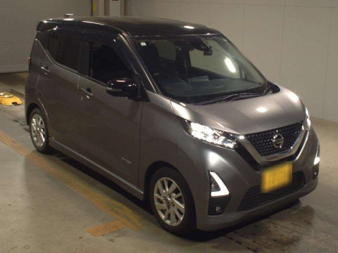 2021 Nissan DAYZ B44W[2]