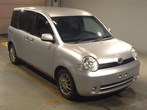 2006 Toyota Sienta NCP81G[2]