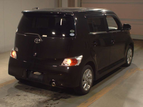 2010 Toyota bB QNC21[1]