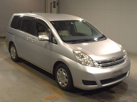 2010 Toyota Isis ZGM10G[2]