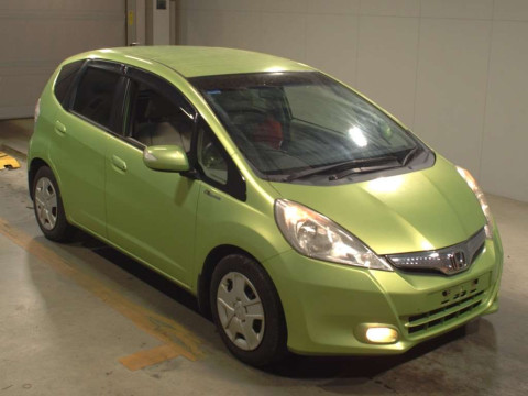 2012 Honda Fit Hybrid GP1[2]