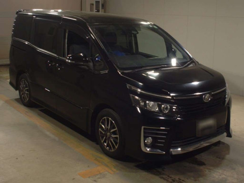 2016 Toyota Voxy ZRR80W[2]