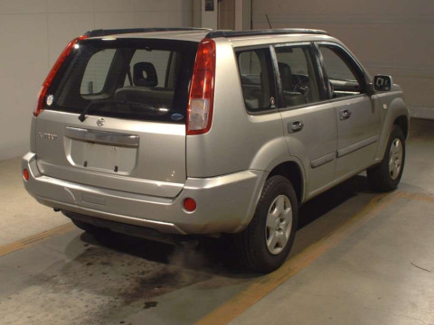 2004 Nissan X-Trail T30[1]