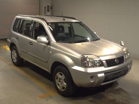 2004 Nissan X-Trail T30[2]